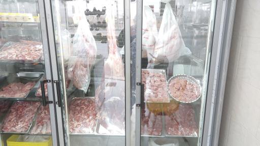 عکس فروشگاه گوشت شتر مرغ و بوقلمون نوبل