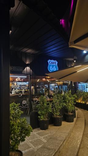 عکس کافه 66
