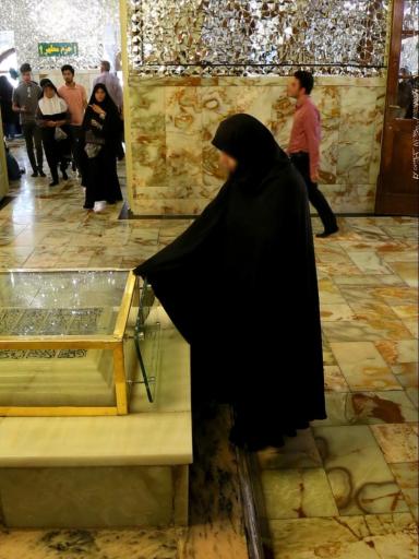 عکس آرامگاه شیخ بهایی