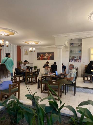 عکس کافه کتاب پایدیا