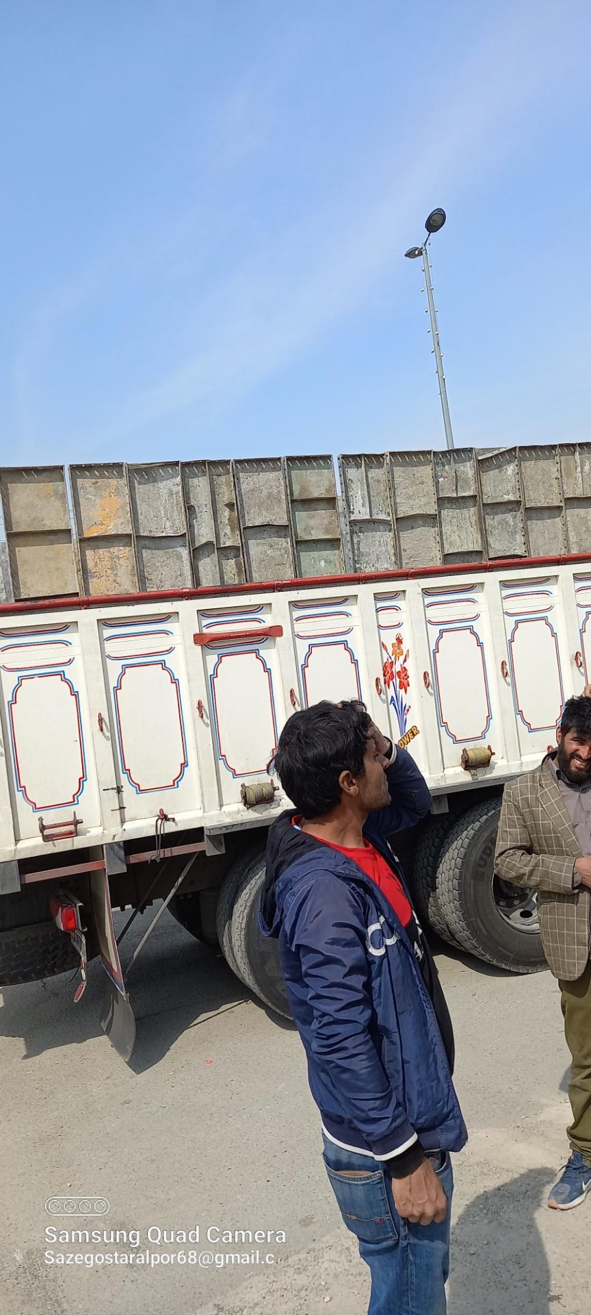 عکس جک و قالب کلیه تجهیزات ساختمانی خلیل زاده