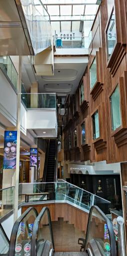 عکس مجتمع تجاری مایسا