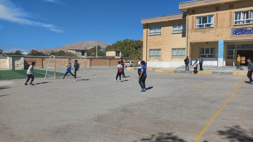 عکس دبیرستان ۲۲ بهمن چلیچه