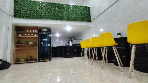 عکس کافه گاراژ