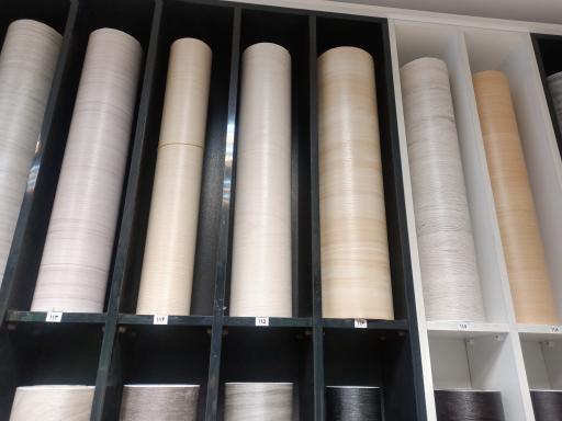 عکس فروشگاه پاریزشبرنگ