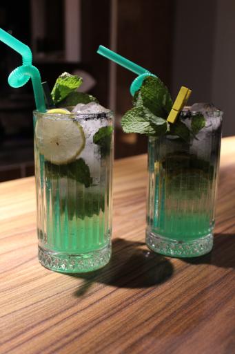 عکس کافه رستوران ژآو