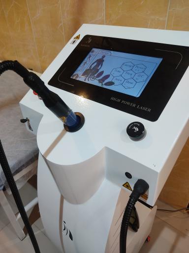 عکس کلینیک فیزیوتراپی و لیزردرمانی کریمی 