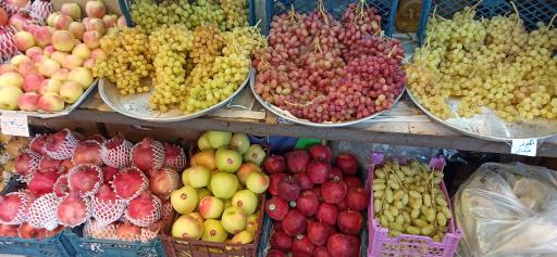 عکس میوه فروشی برادران احمدزاده