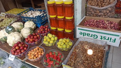 عکس میوه فروشی برادران احمدزاده