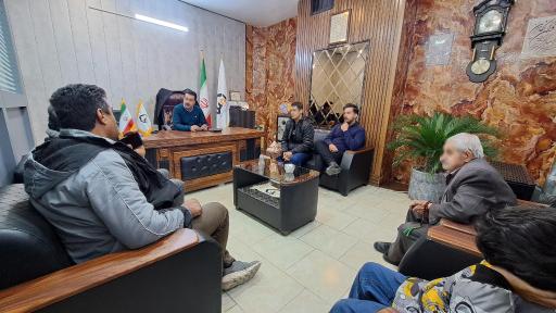 عکس مشاورین املاک امین