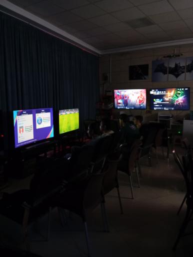 عکس گیم نت آزادگان