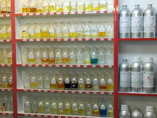 عکس فروشگاه عطر فدک 