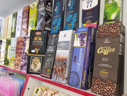 عکس فروشگاه عطر فدک 