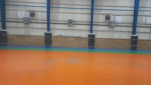 عکس سالن ورزشی بحران