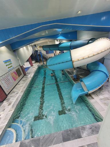 عکس استخر حورتن تهران