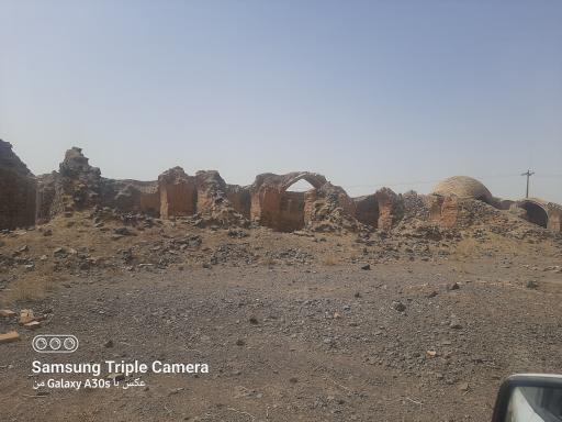 عکس کاروانسرای باقرآباد