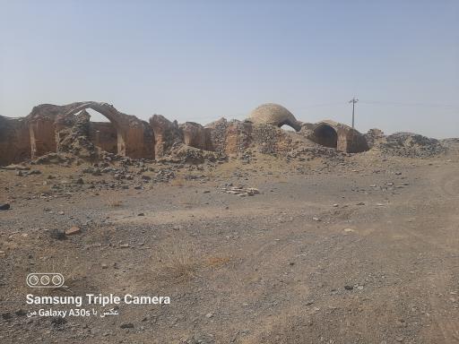 عکس کاروانسرای باقرآباد