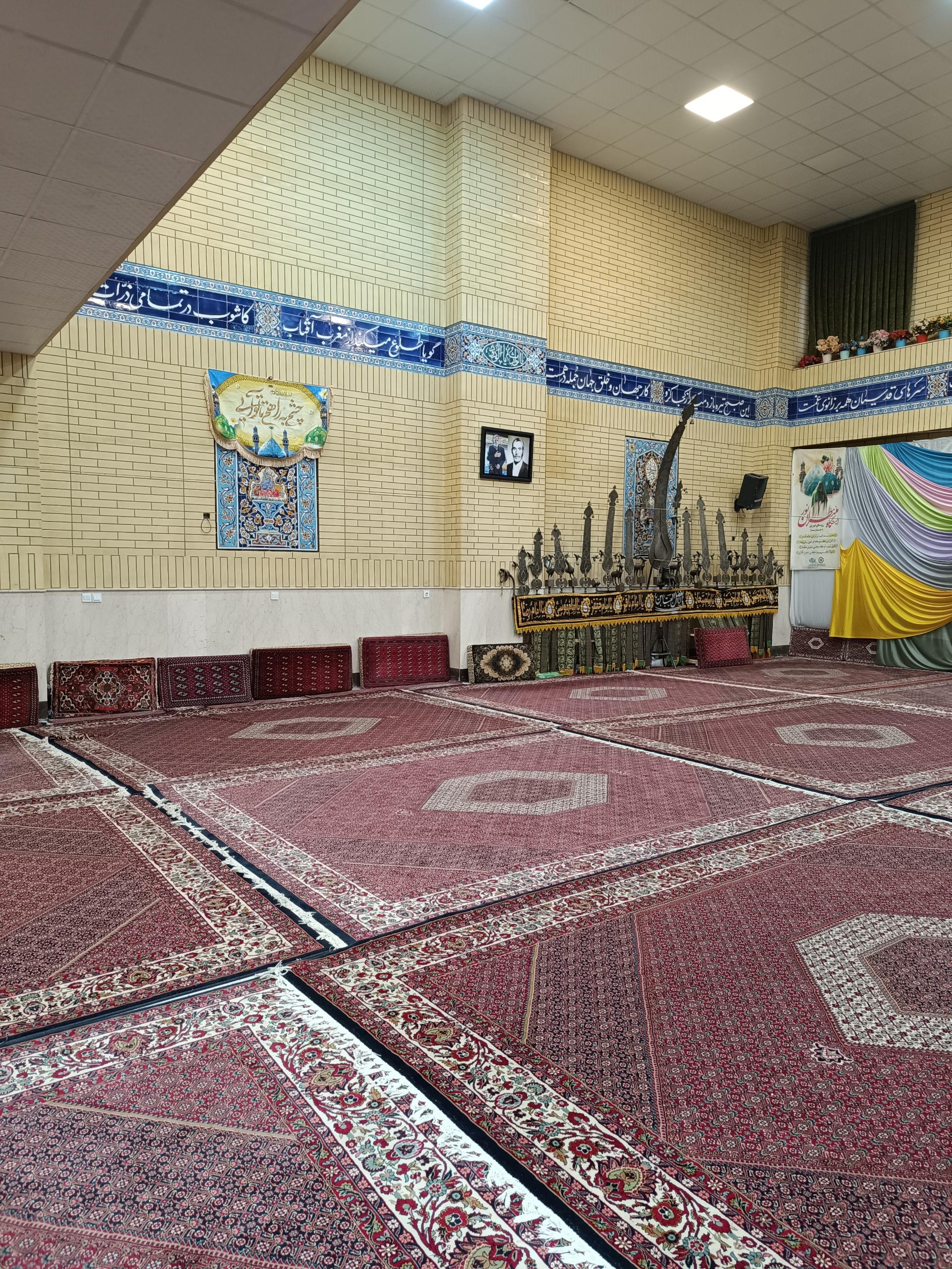 عکس حسینیه زینبیه