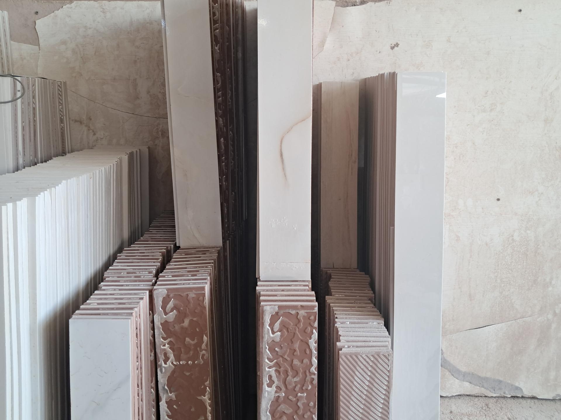 عکس برشکاری کاشی یاقوت