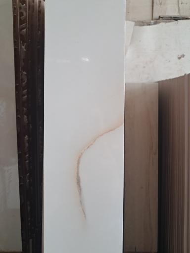 عکس برشکاری کاشی یاقوت