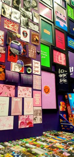 عکس فروشگاه استیکر سیاه ترین کاکتوس