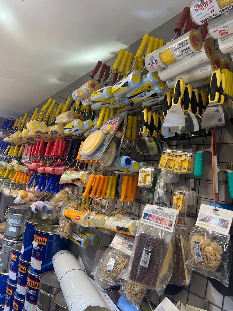 عکس رنگ و ابزار کوروش