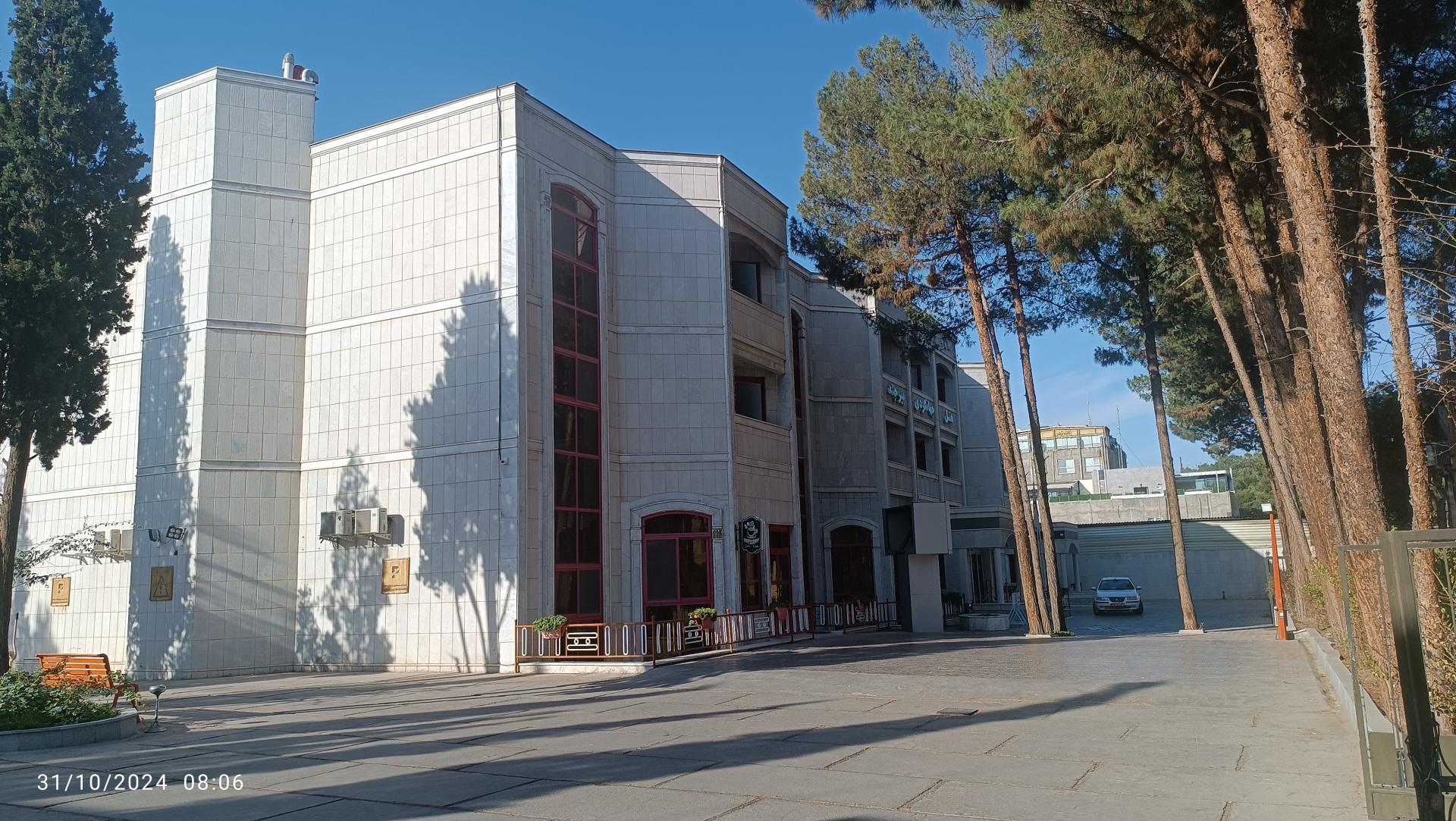 عکس هتل جهانگردی بیرجند