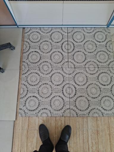 عکس سنگ و سرامیک حاج همت عباسی