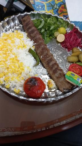 عکس رستوران سنتی مکث