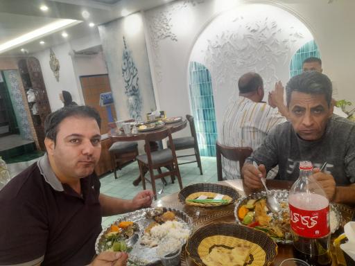 عکس رستوران سنتی مکث