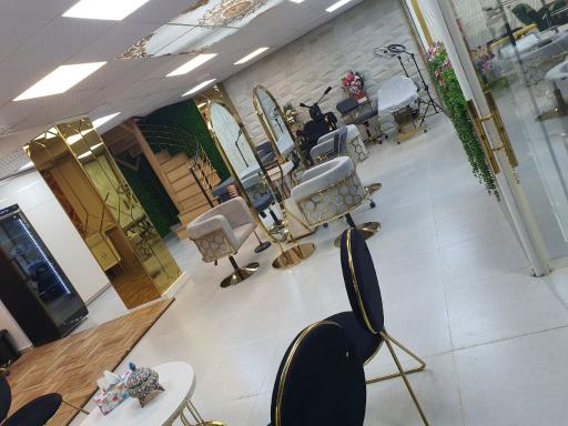 عکس سالن زیبایی نینا