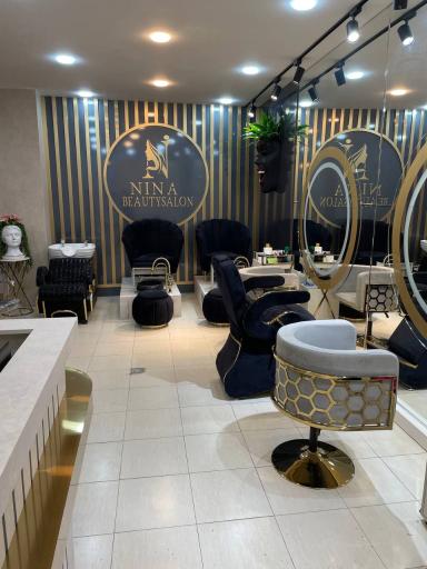عکس سالن زیبایی نینا