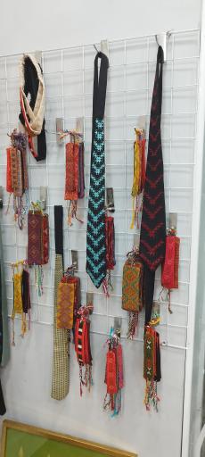 عکس فروشگاه صنایع دستی هشت پر نیمروز