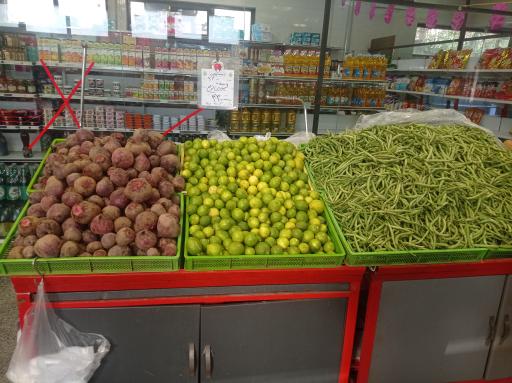 عکس بازار میوه و تره بار جشنواره