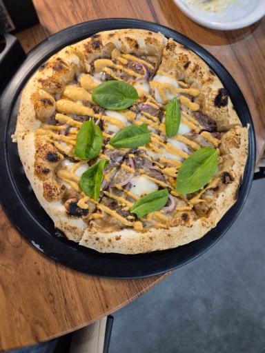 عکس کافه رستوران نرولی