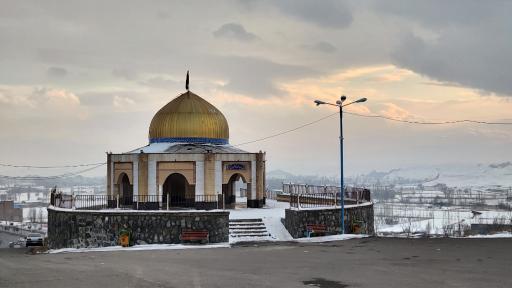عکس یادمان شهدای گمنام میانه