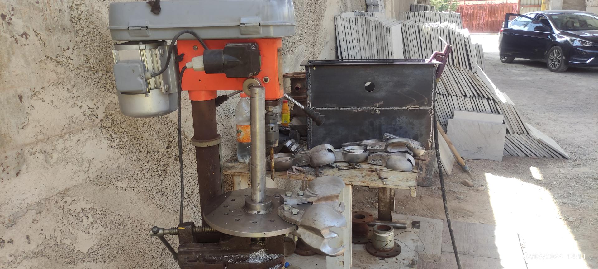 عکس کارگاه تولید میکرو توربین های آبی و بادی (آریا توربین)