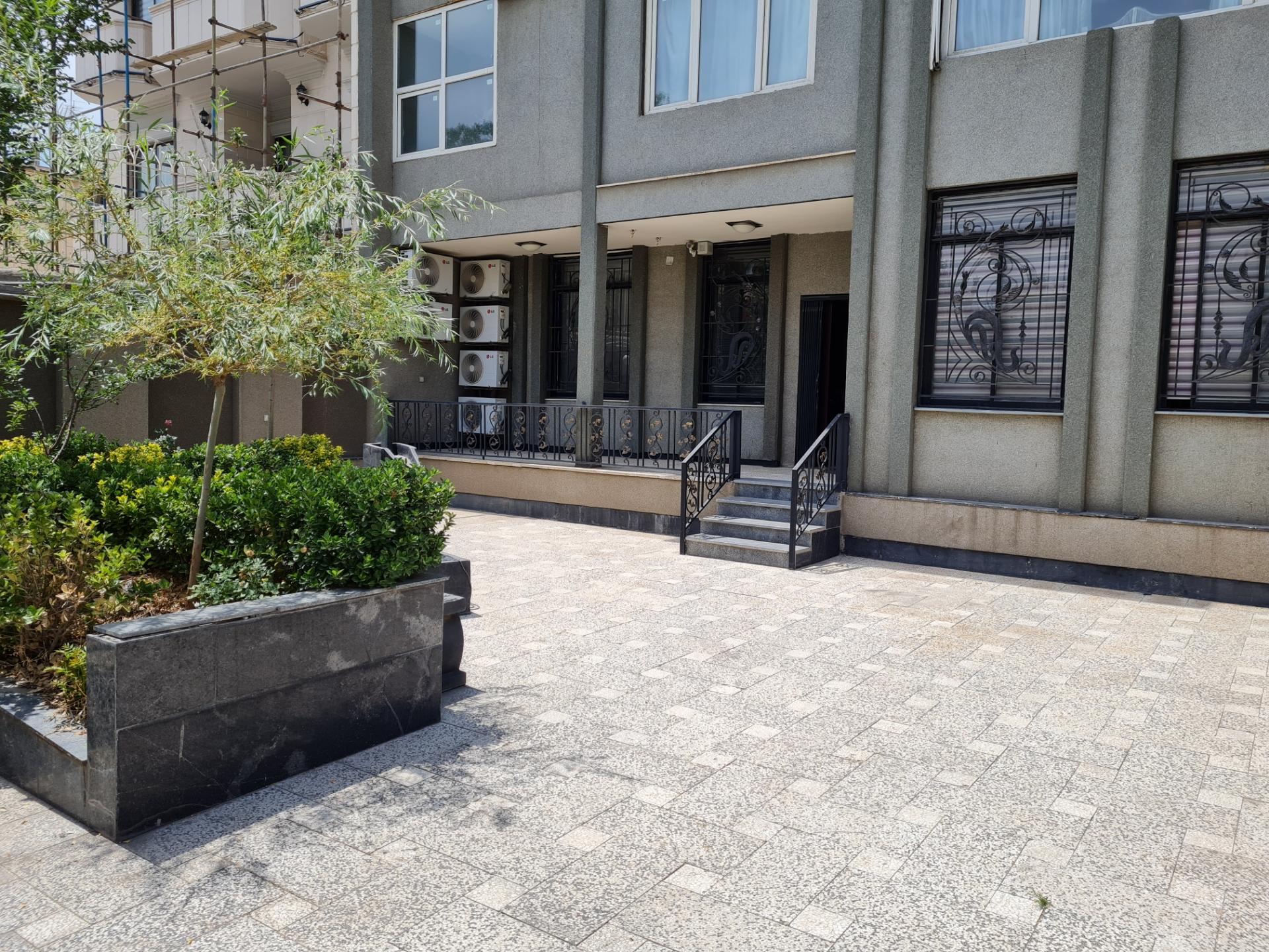 عکس دفتر وکالت دکتر سعید نجات زادگان [وکیل پایه یک دادگستری]