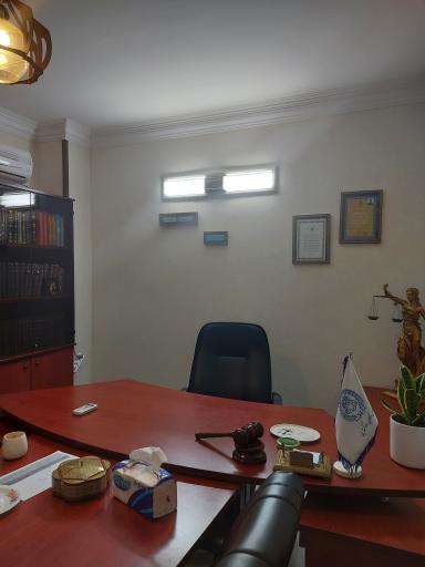 عکس دفتر وکالت علیرضا ربیعی ایرانی