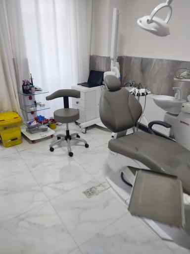 عکس مرکز دندانپزشکی دکتر علی صبوری