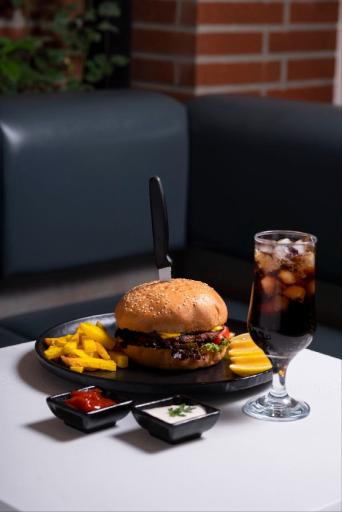 عکس کافه و رستوران گاردن