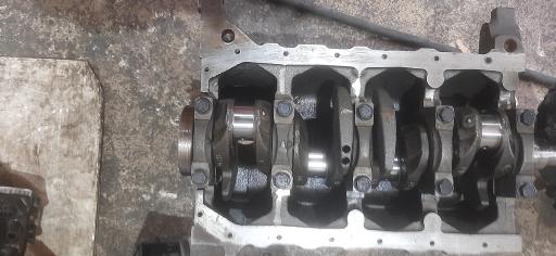 عکس تعمیرگاه تخصصی خودرو ابوالفتحی