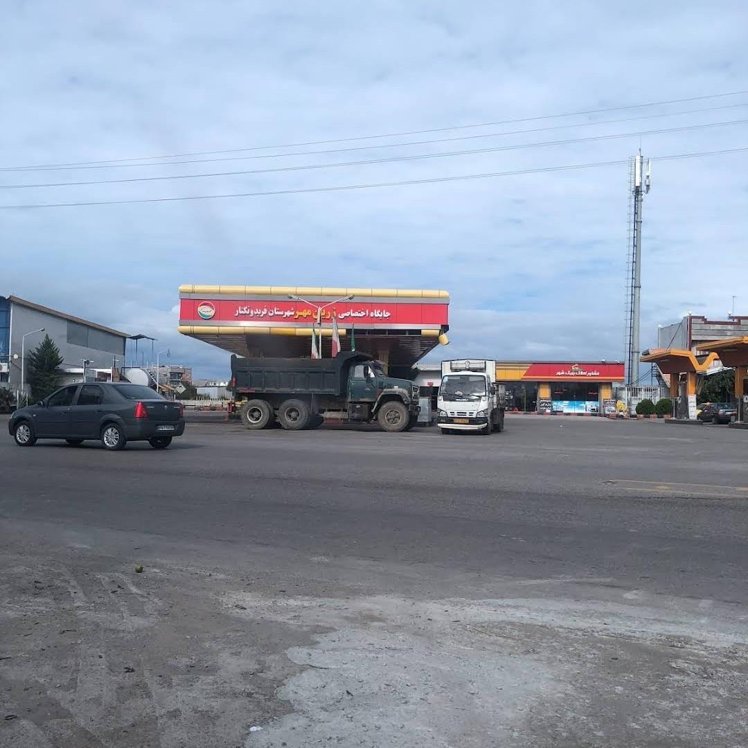 عکس پمپ گاز CNG