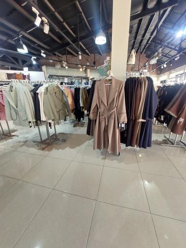 عکس مرکز خرید رز