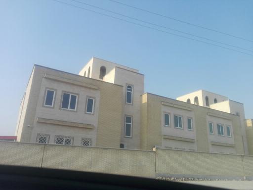 عکس دبیرستان دخترانت نمونه دولتی عترت