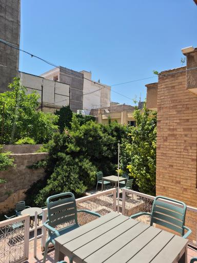 عکس کافه منوچهری