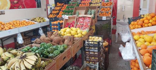 عکس میوه فروشی آجشکان