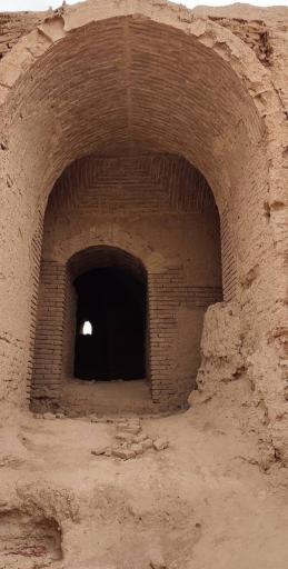 عکس عمارت تاریخی نیک طب