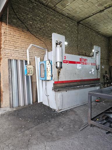 عکس فروشگاه آهن آلات گل محمدی