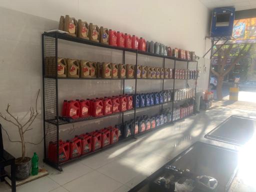 عکس تعویض روغن گاراژ